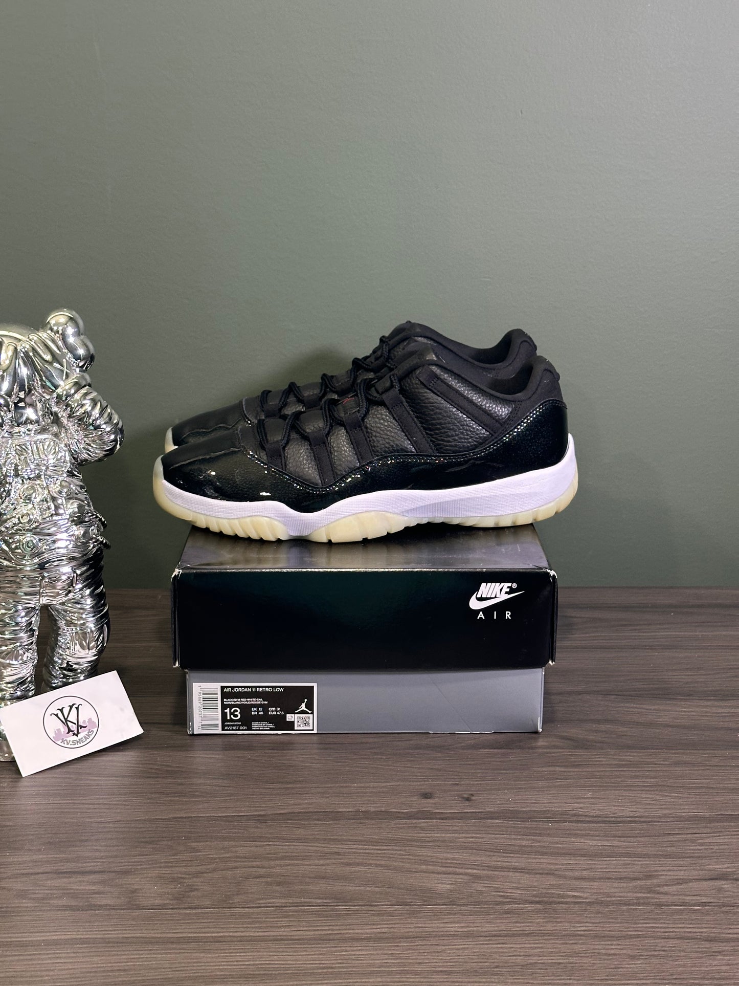 Jordan 11 Low 72-10