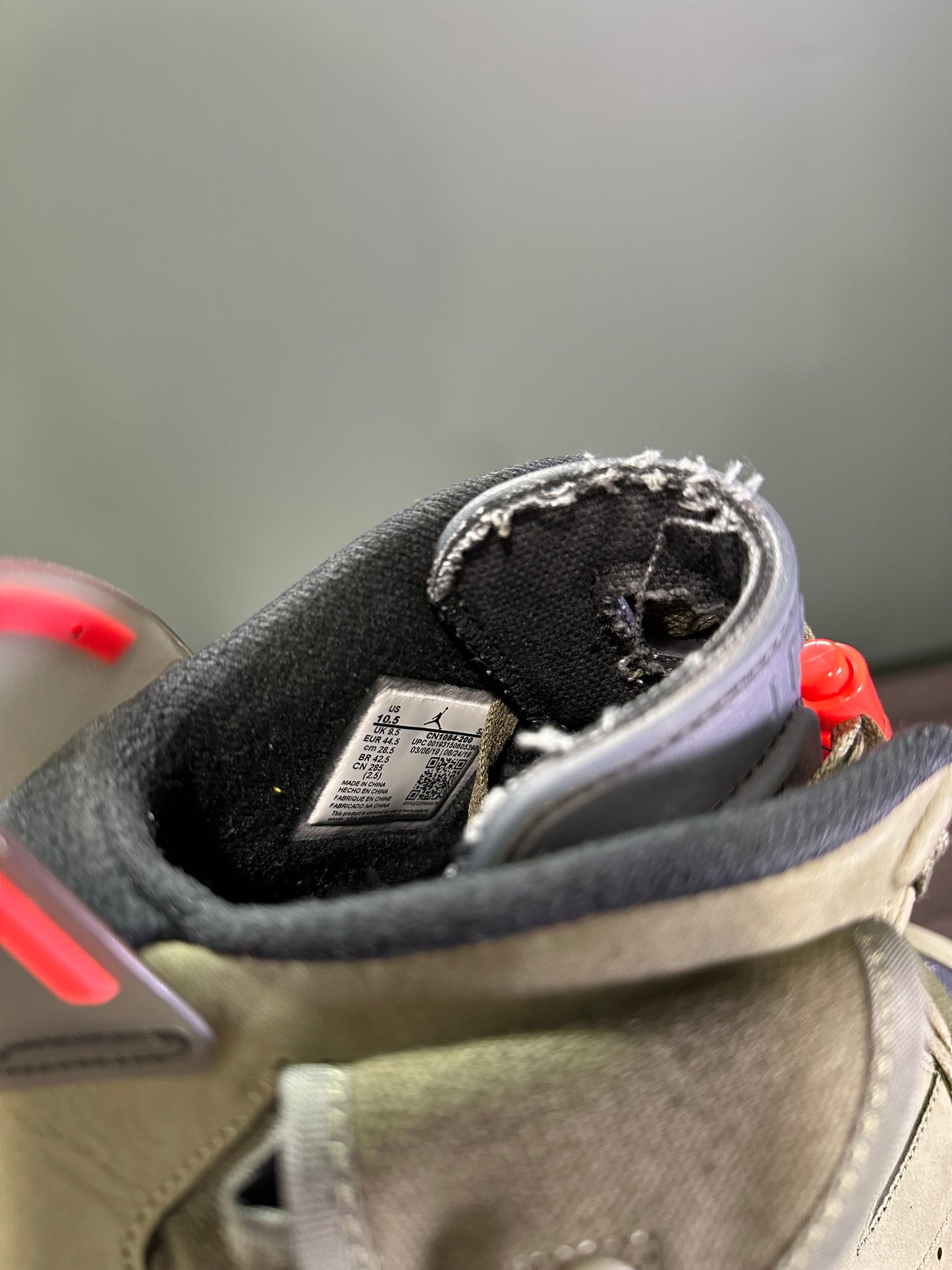 Jordan 6 Travis Scott Olive