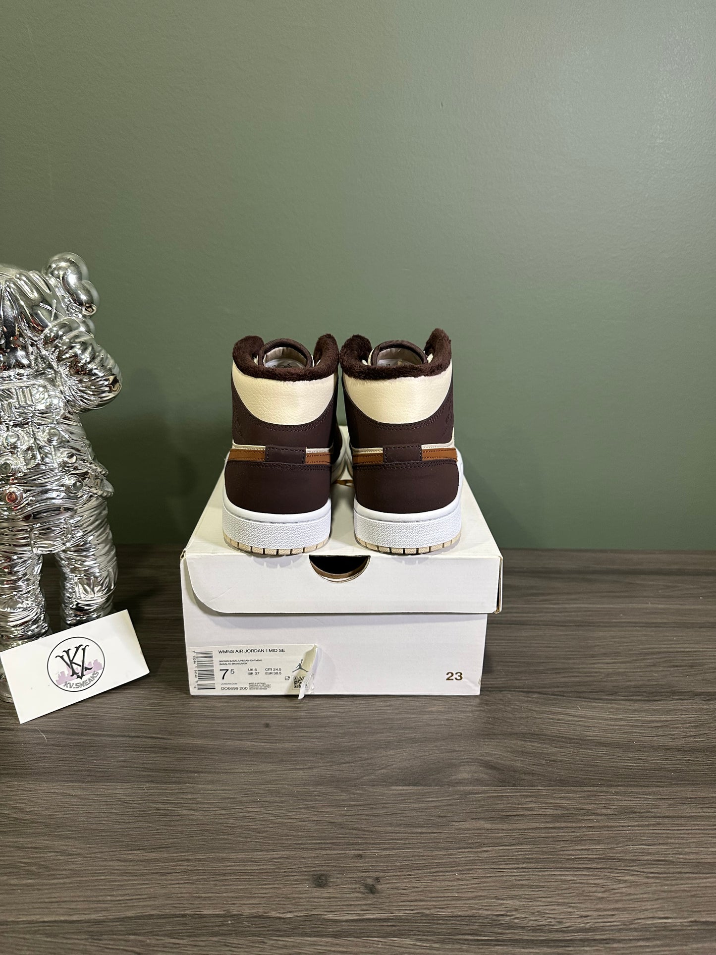 Jordan 1 Mid SE Brown Basalt Oatmeal