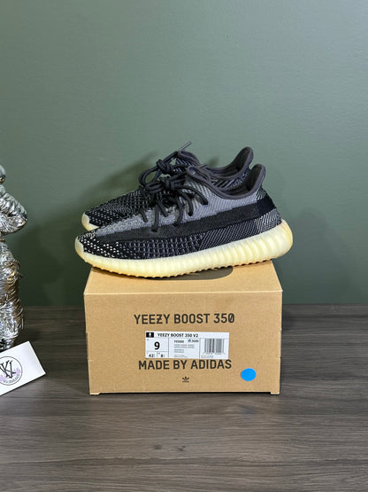 Yeezy 350 Carbon