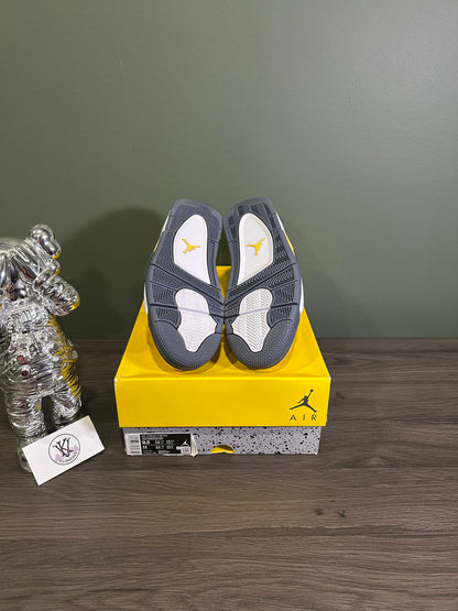 Jordan 4 Lightning