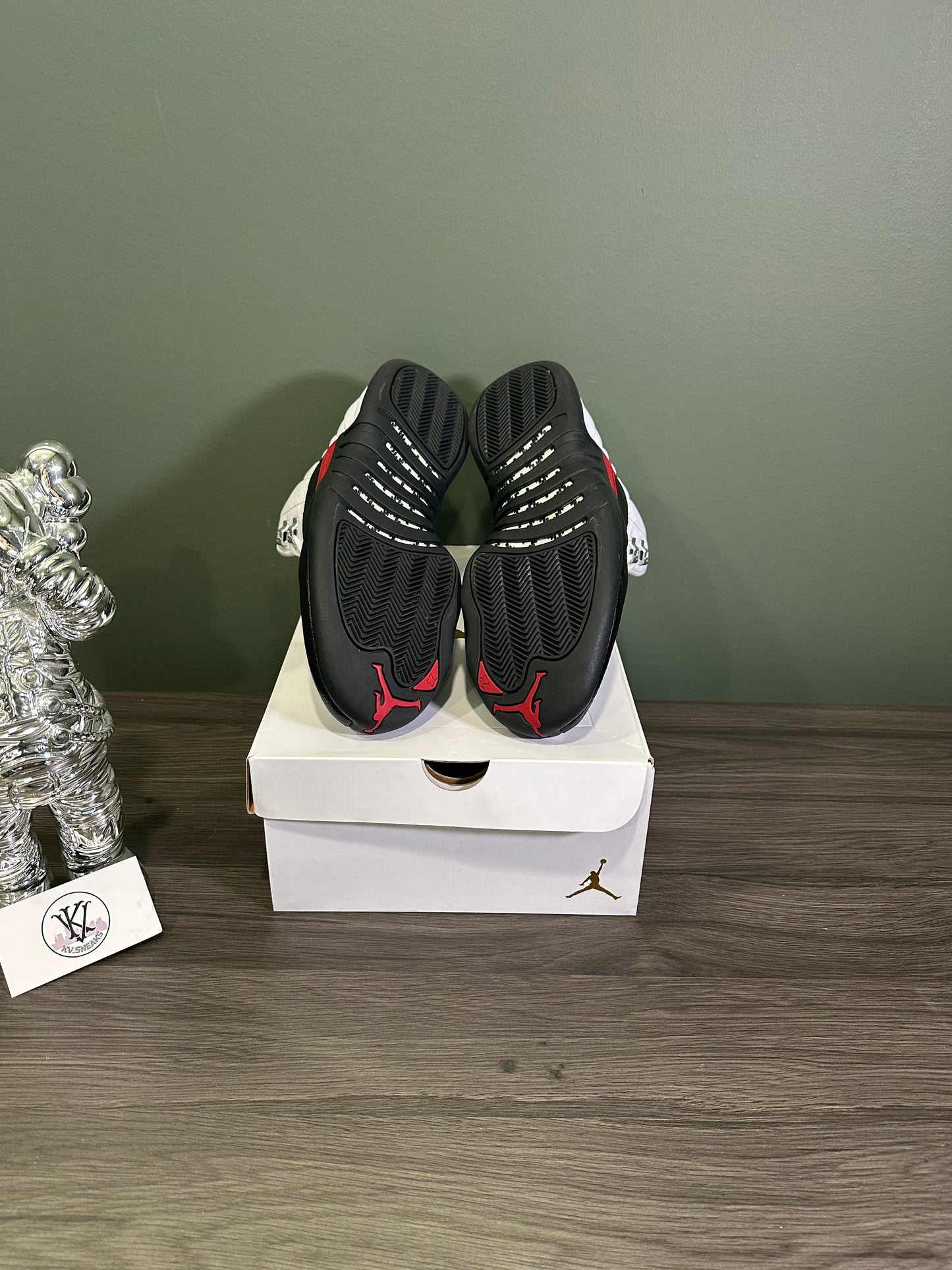 Jordan 12 Taxi Flip