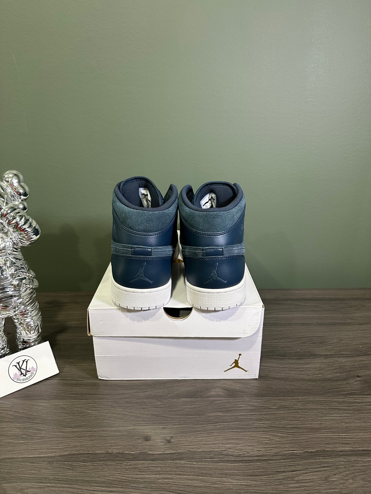 Jordan 1 Mid Armory Navy
