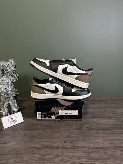 Jordan 1 Low Mocha