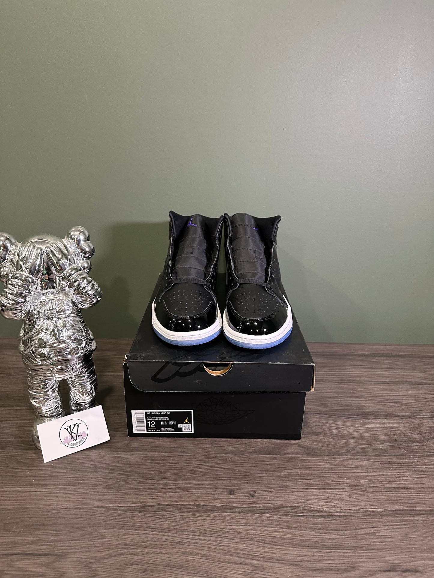 Jordan 1 Mid SE Space Jam