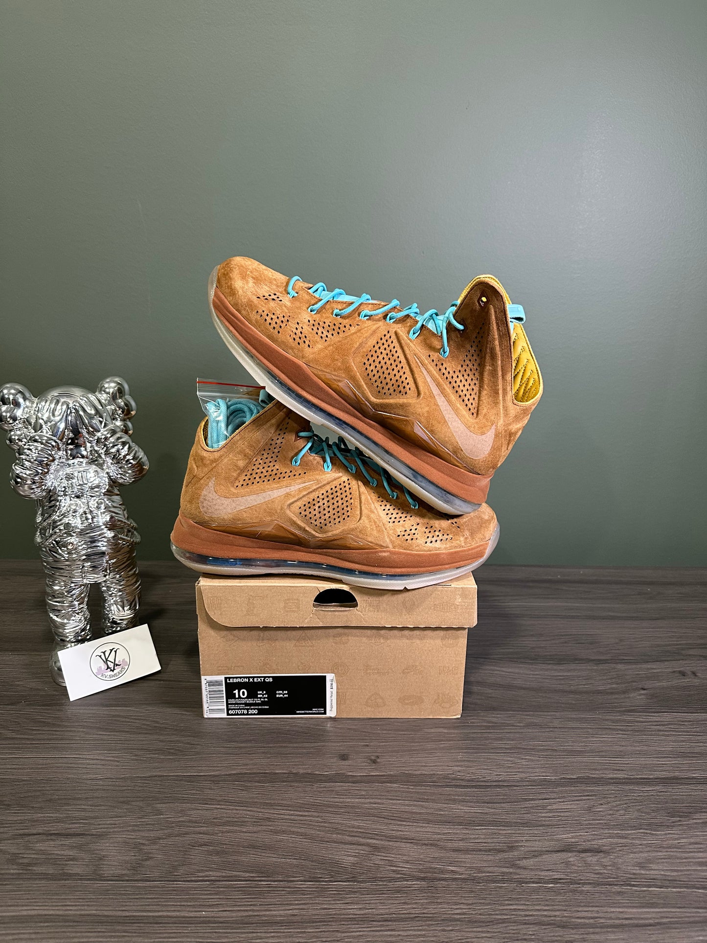 LeBron EXT Hazelnut