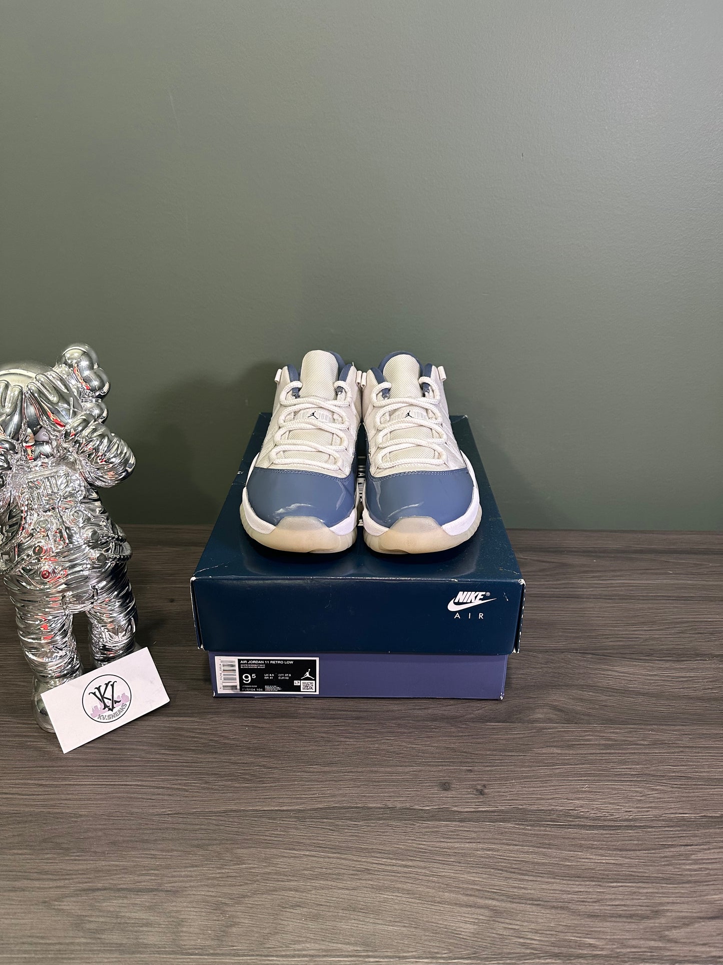 Jordan 11 Low Diffused Blue