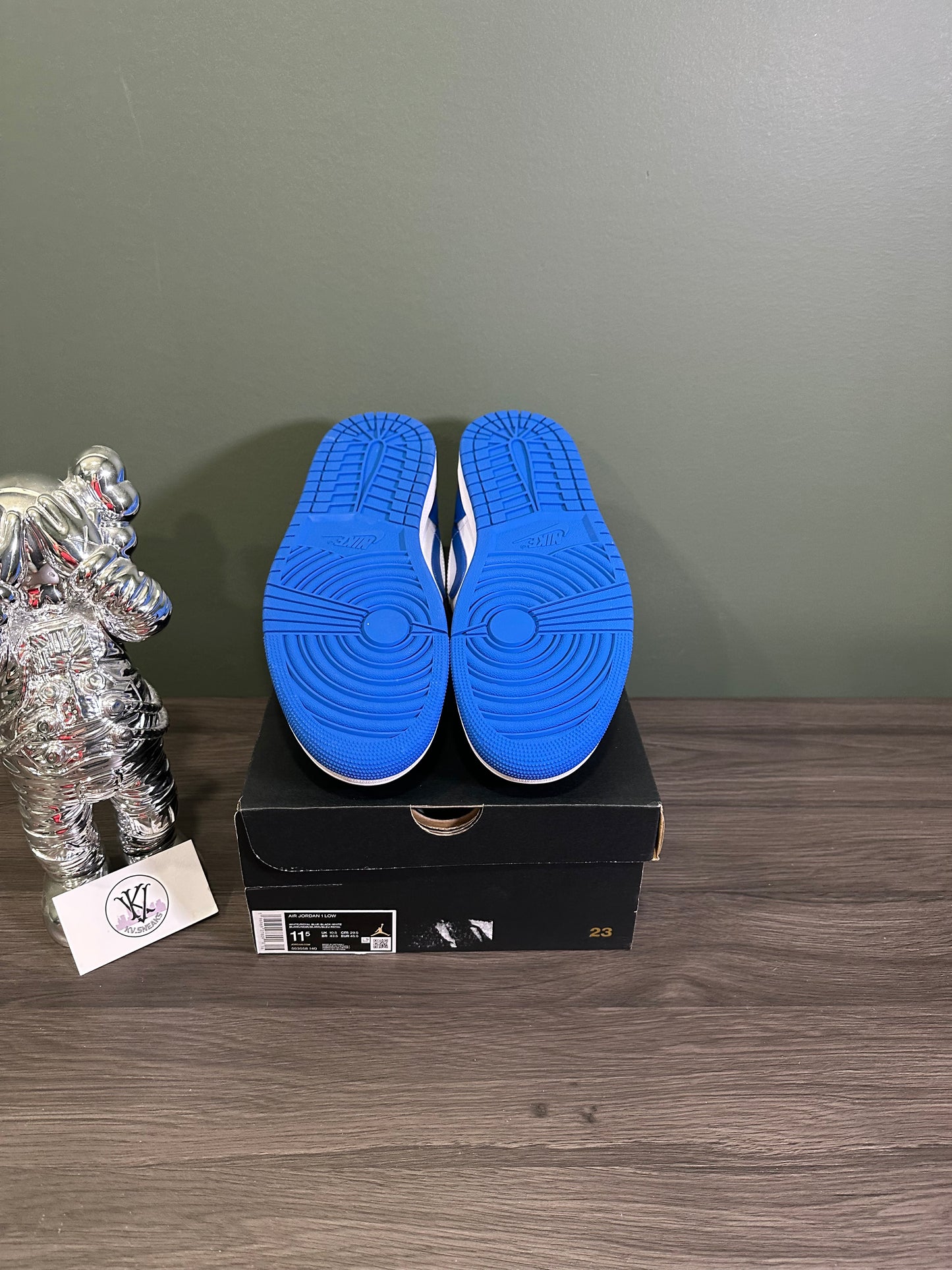 Jordan 1 Low Alternate Royal Toe