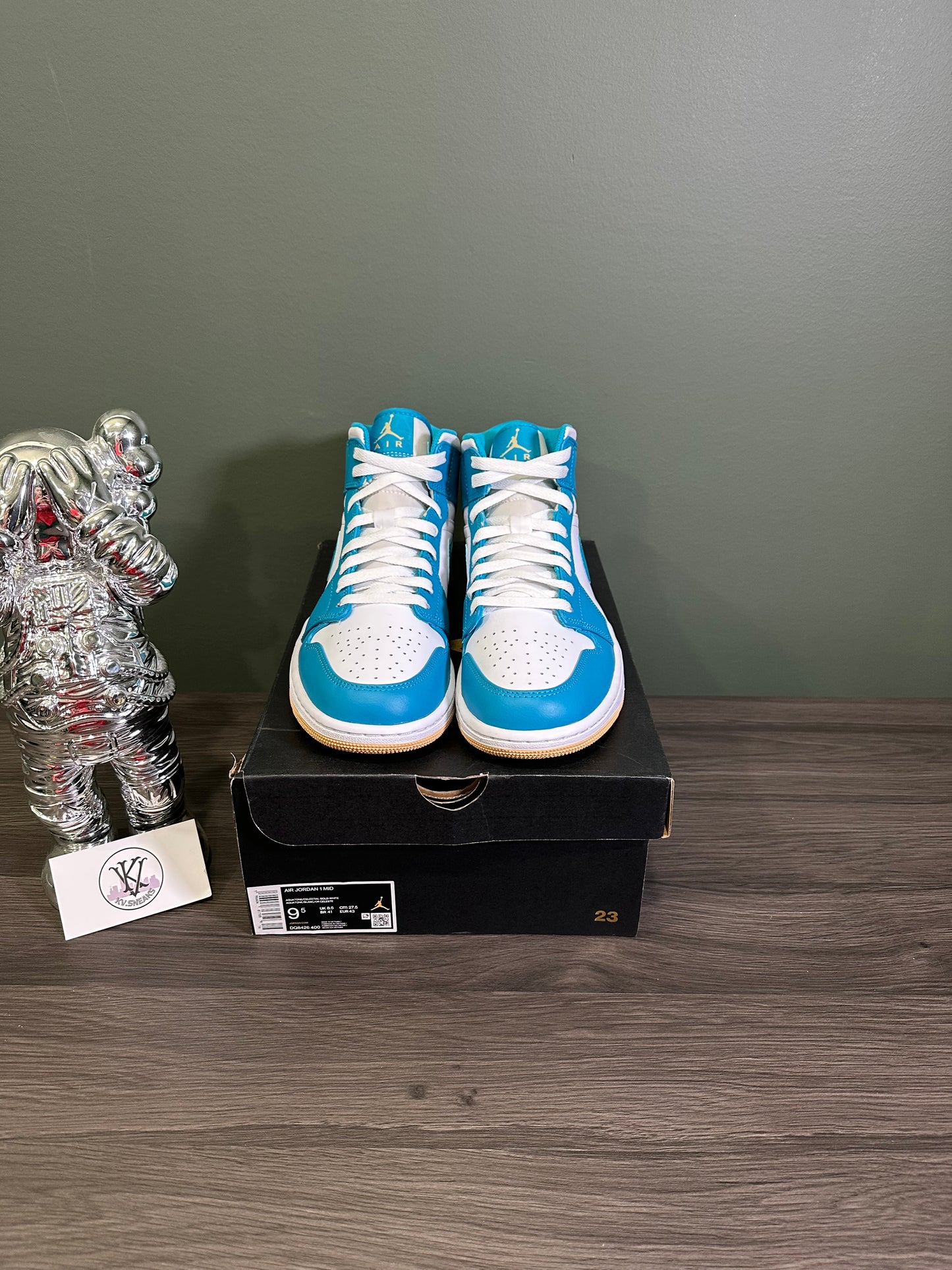 Jordan 1 Mid Aquatone