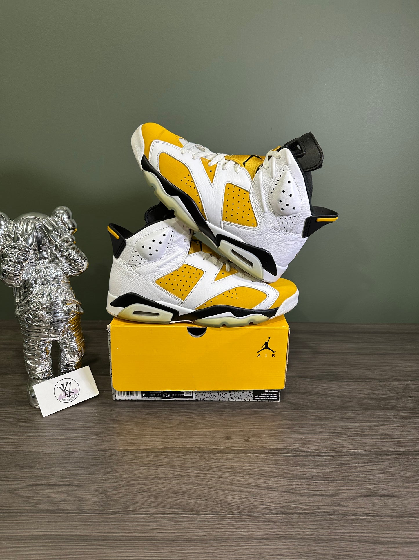 Jordan 6 Yellow Ochre