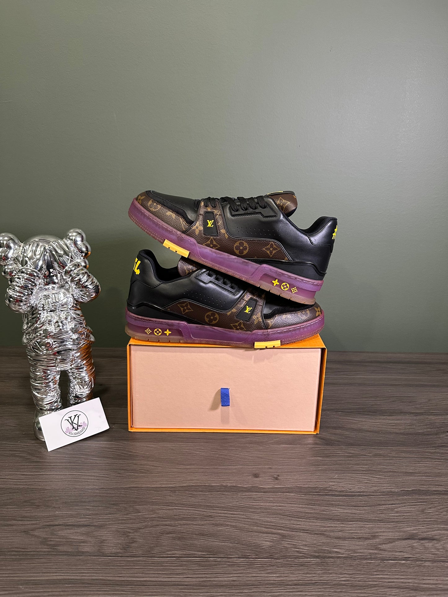 Louis Vuitton Trainer Purple Monogram
