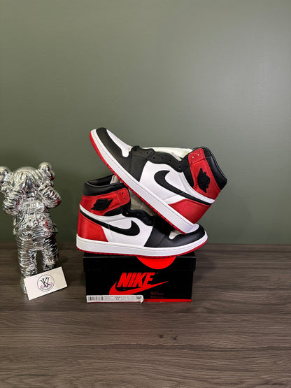 Jordan 1 High Satin Black Toe (W)