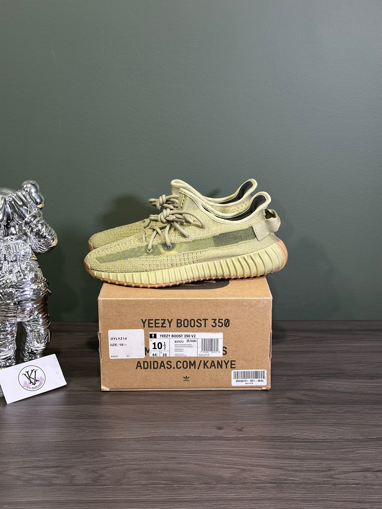 Yeezy 350 Sulfur