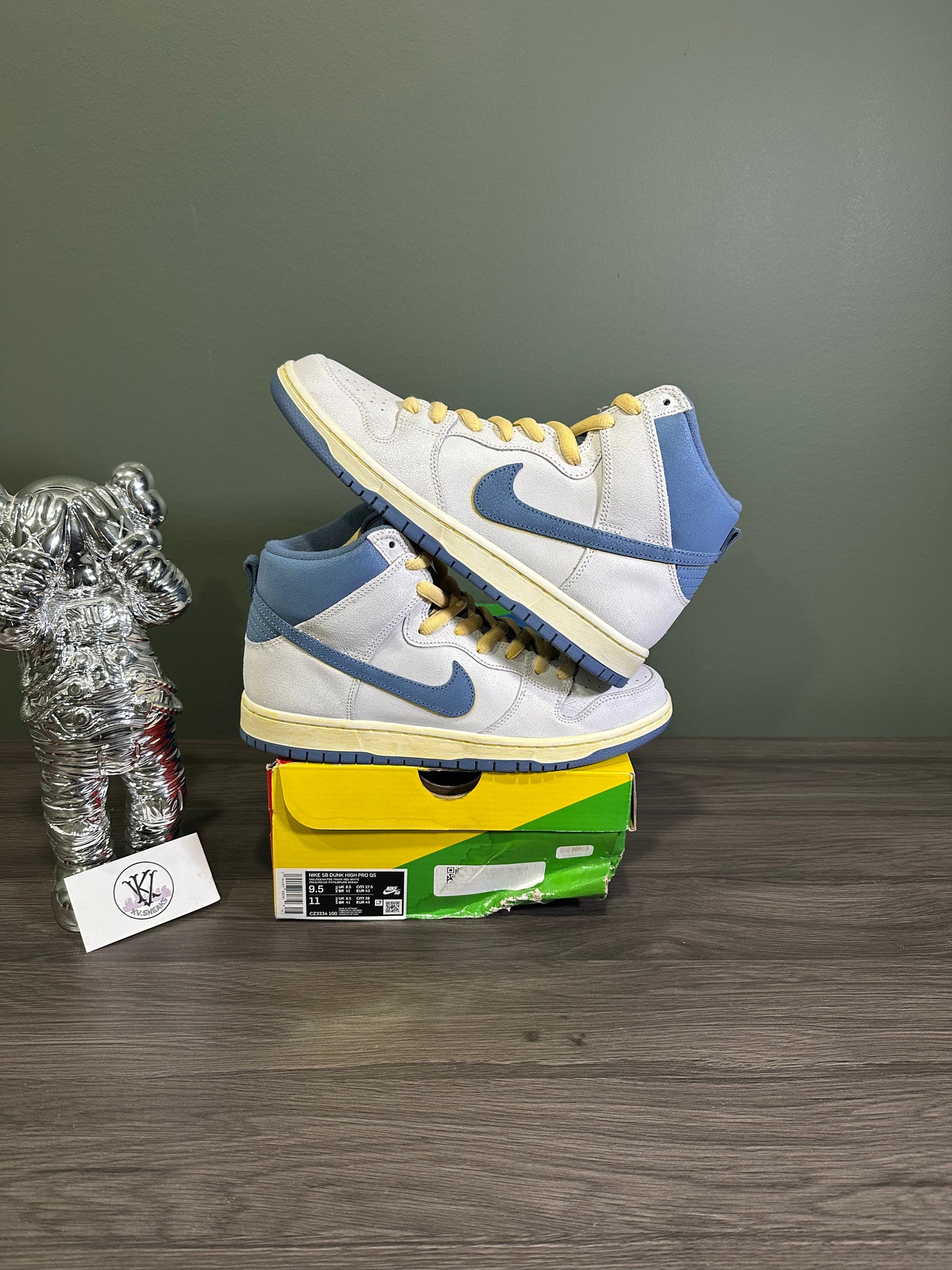 Dunk High SB Atlas Lost At Sea