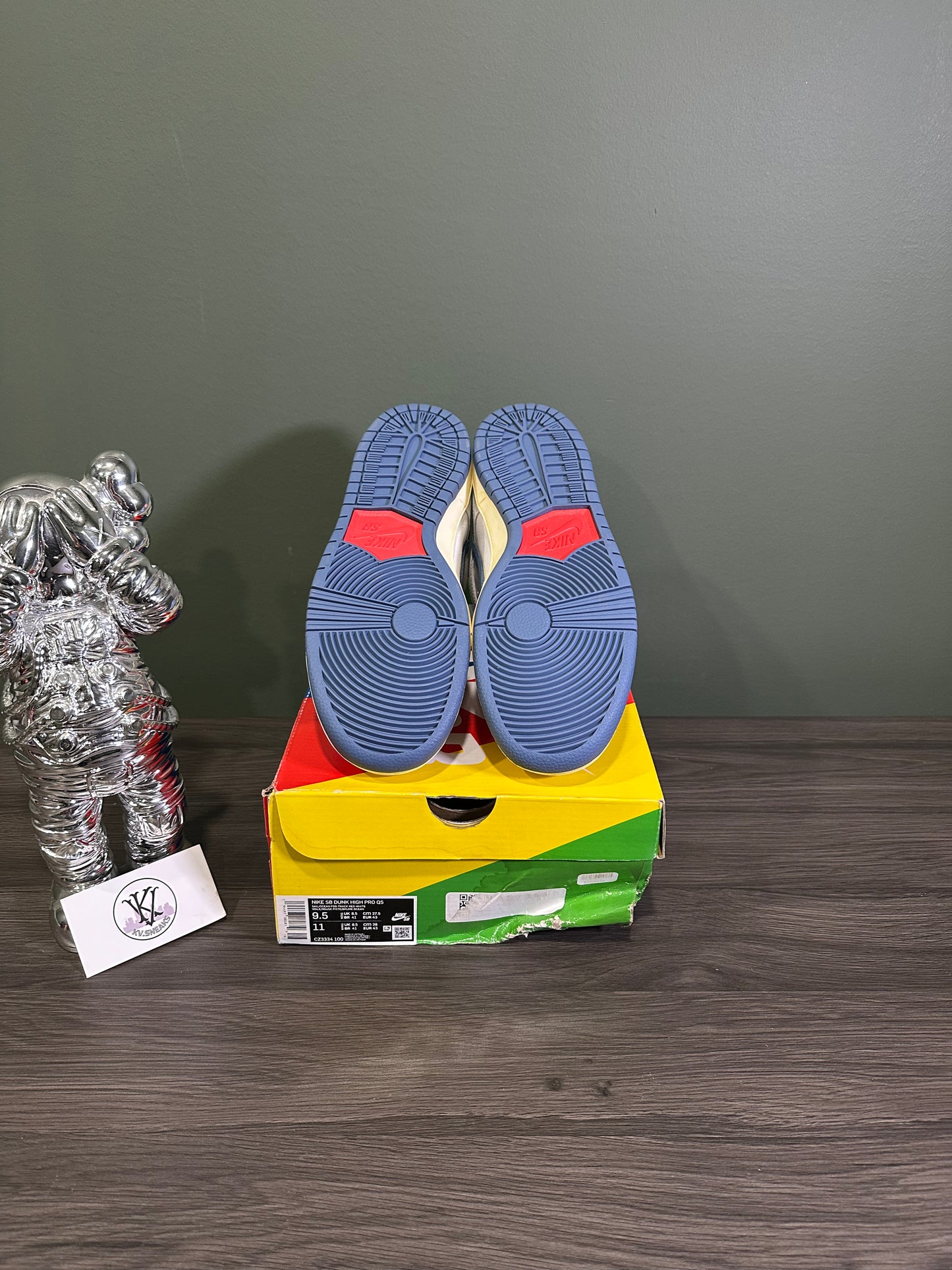 Dunk High SB Atlas Lost At Sea
