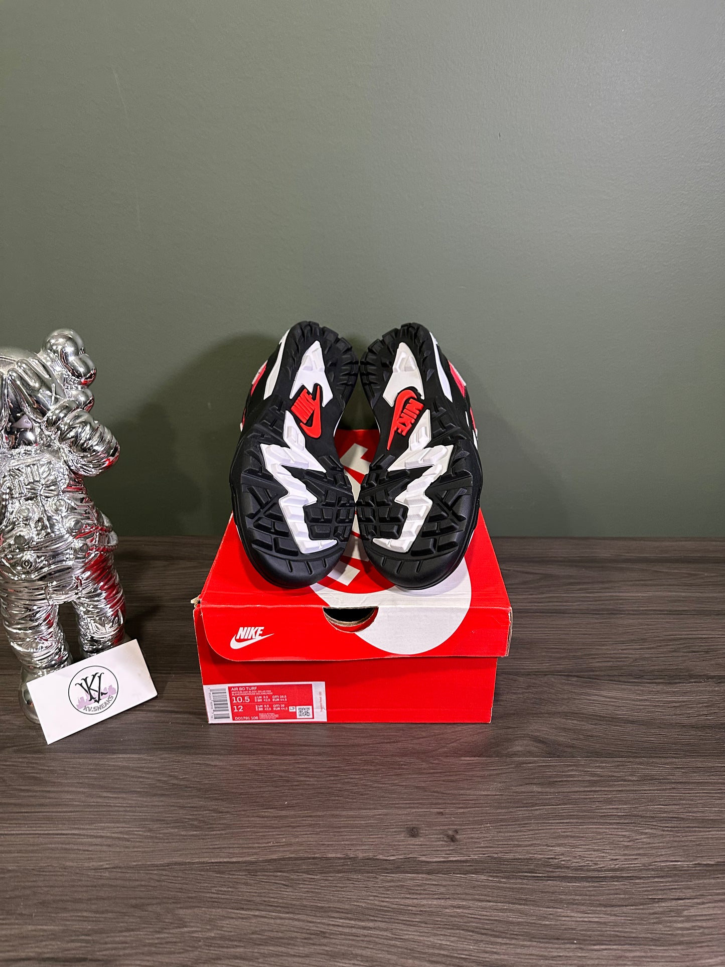 Air Bo Turf White Red