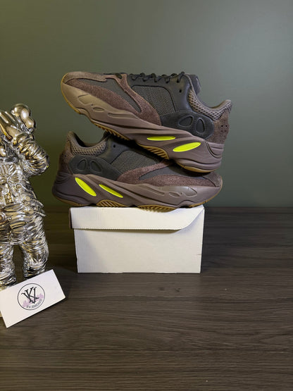 adidas Yeezy Boost 700 Mauve
