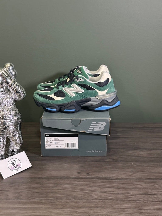 New Balance 9060 Team Forest Green