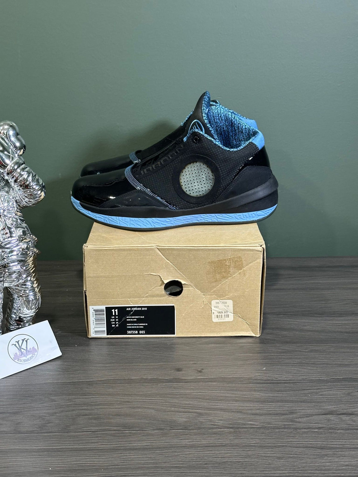 Jordan 2010 Black Uni Blue