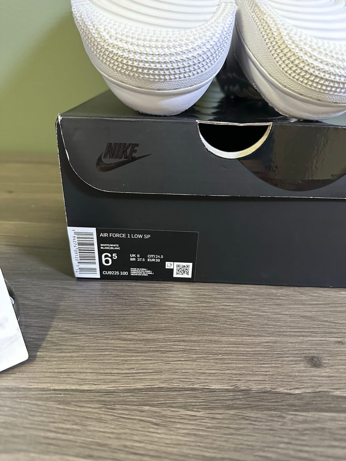Nike Air Force 1 Low Supreme White