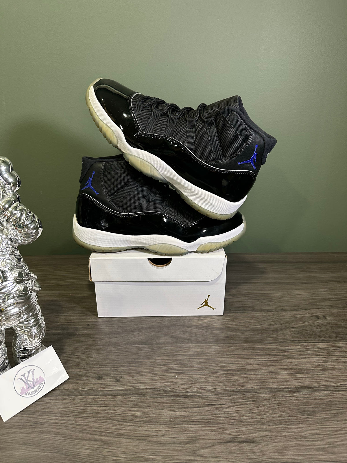 Jordan 11 Retro Space Jam (2016)