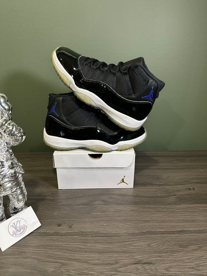 Jordan 11 Retro Space Jam (2016)