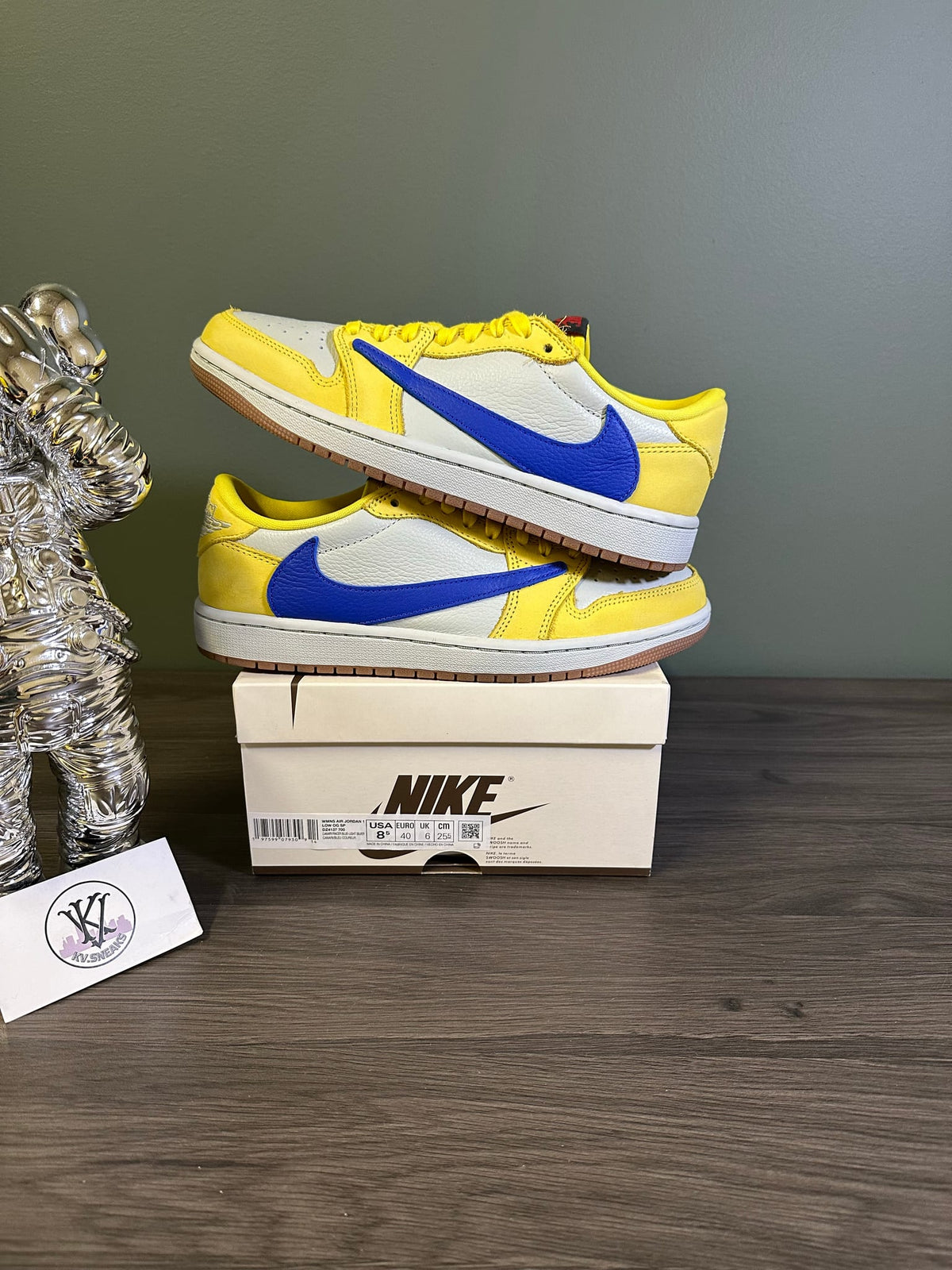 Jordan 1 Retro Low OG SP Travis Scott Canary (Women's)
