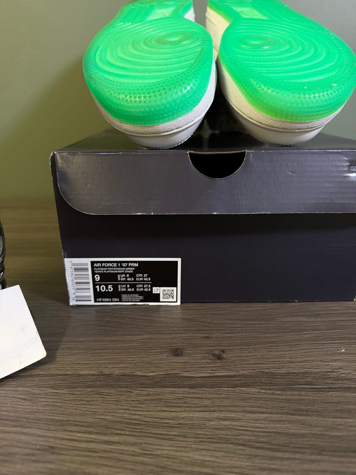 Nike Air Force 1 Low '07 Patent Platinum Tint Stadium Green