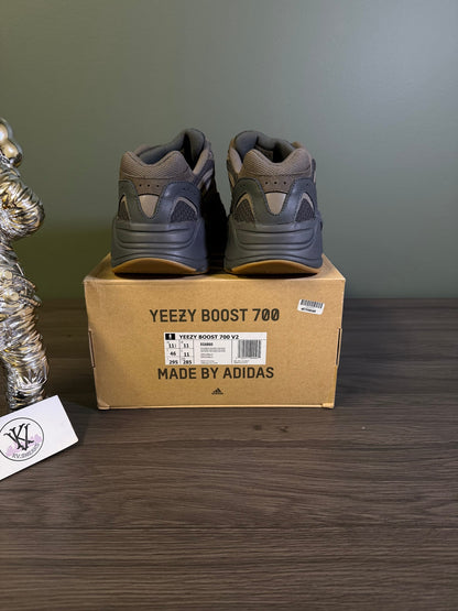 adidas Yeezy Boost 700 V2 Geode