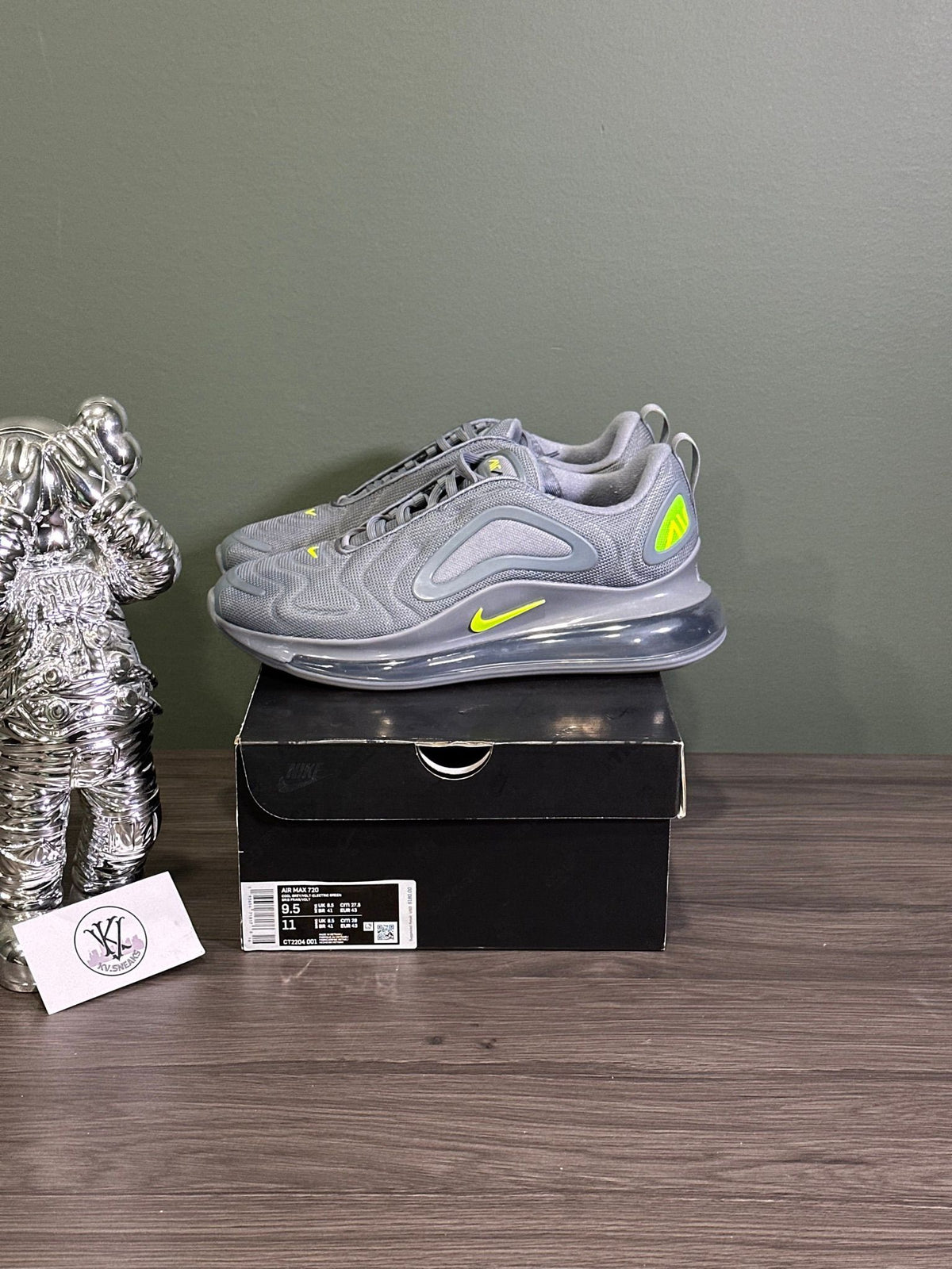 Nike Air Max 720 Cool Grey Volt