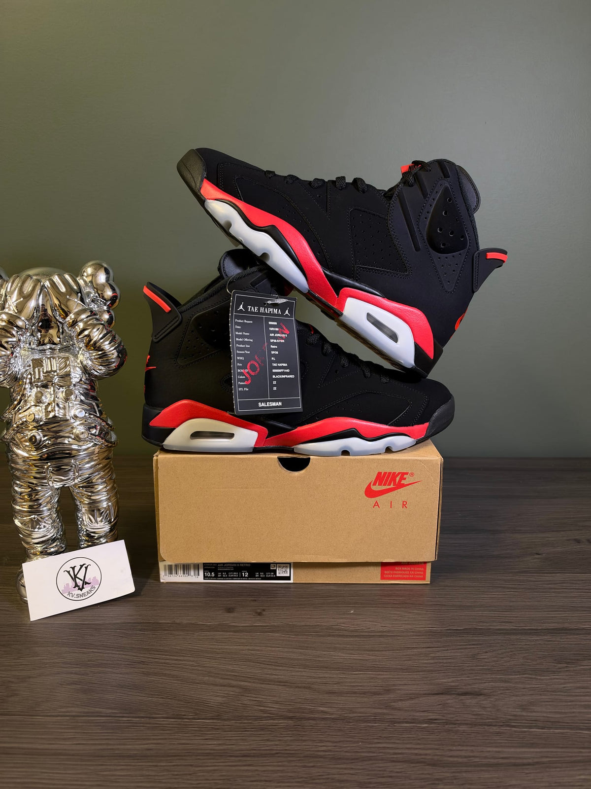 Jordan 6 Retro Infrared Salesman