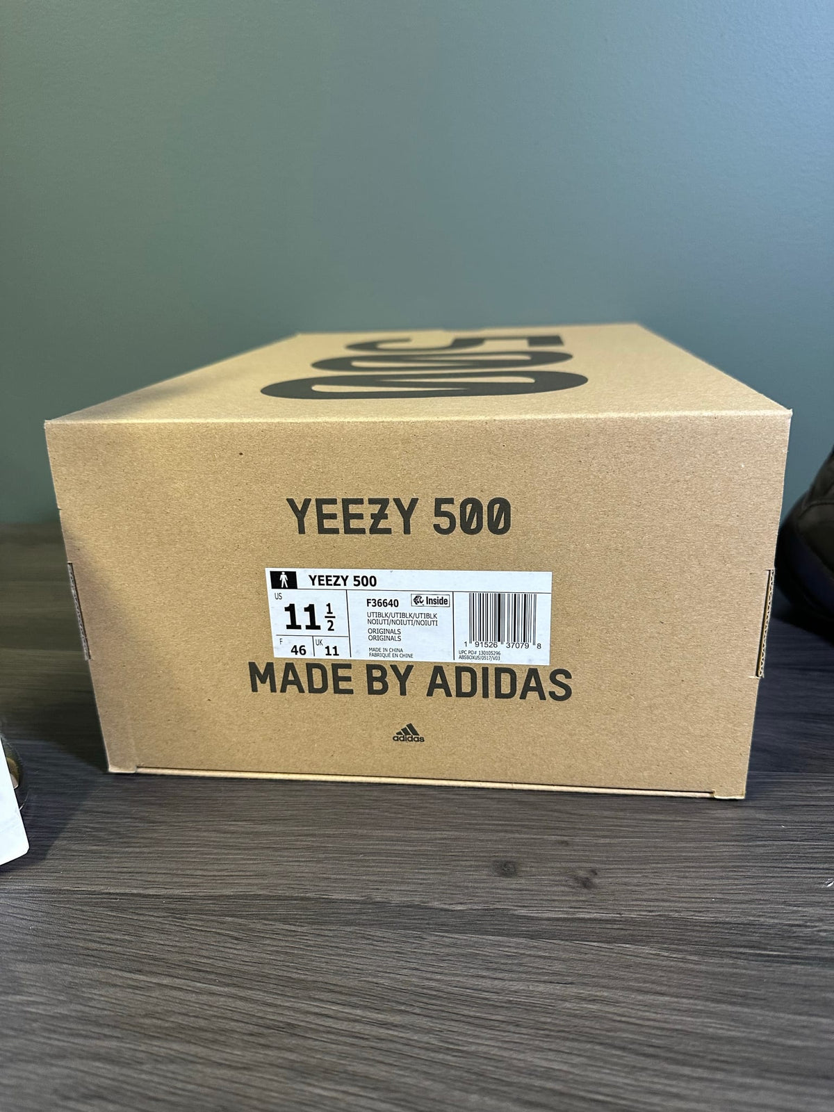 adidas Yeezy 500 Utility Black