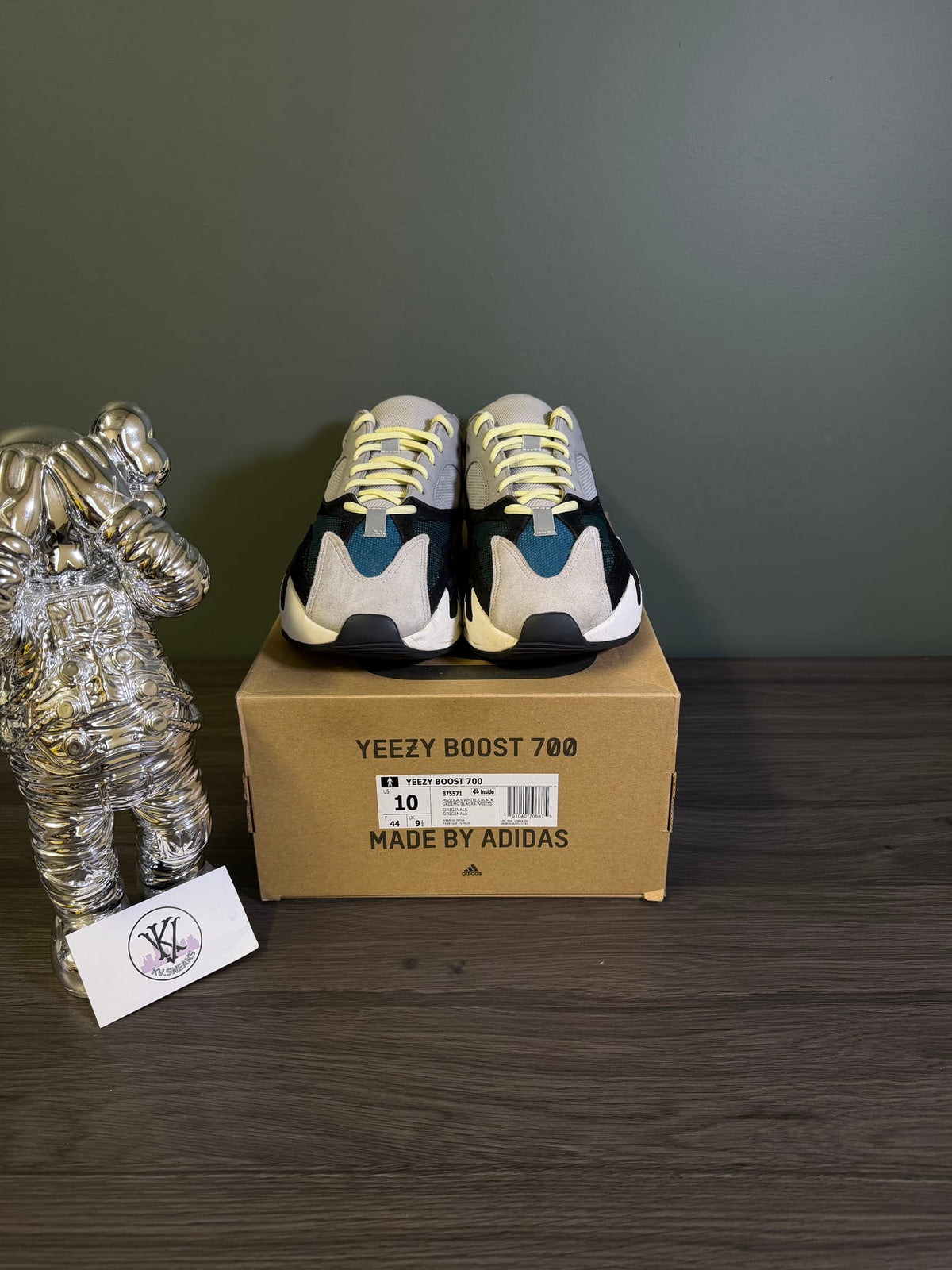 adidas Yeezy Boost 700 Wave Runner