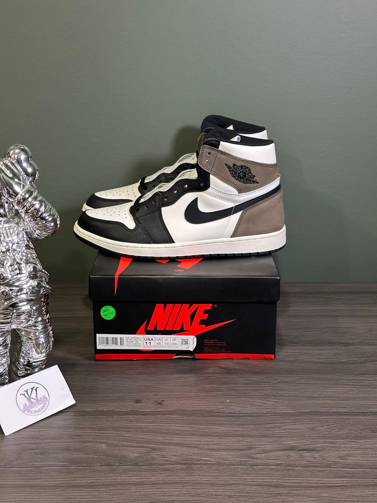 Jordan 1 Retro High Dark Mocha