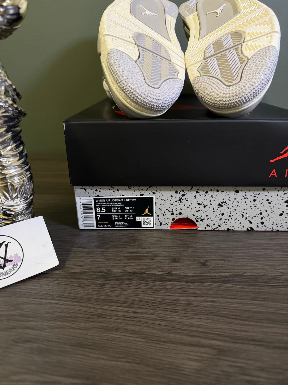 Jordan 4 Retro Frozen Moments (Women's)