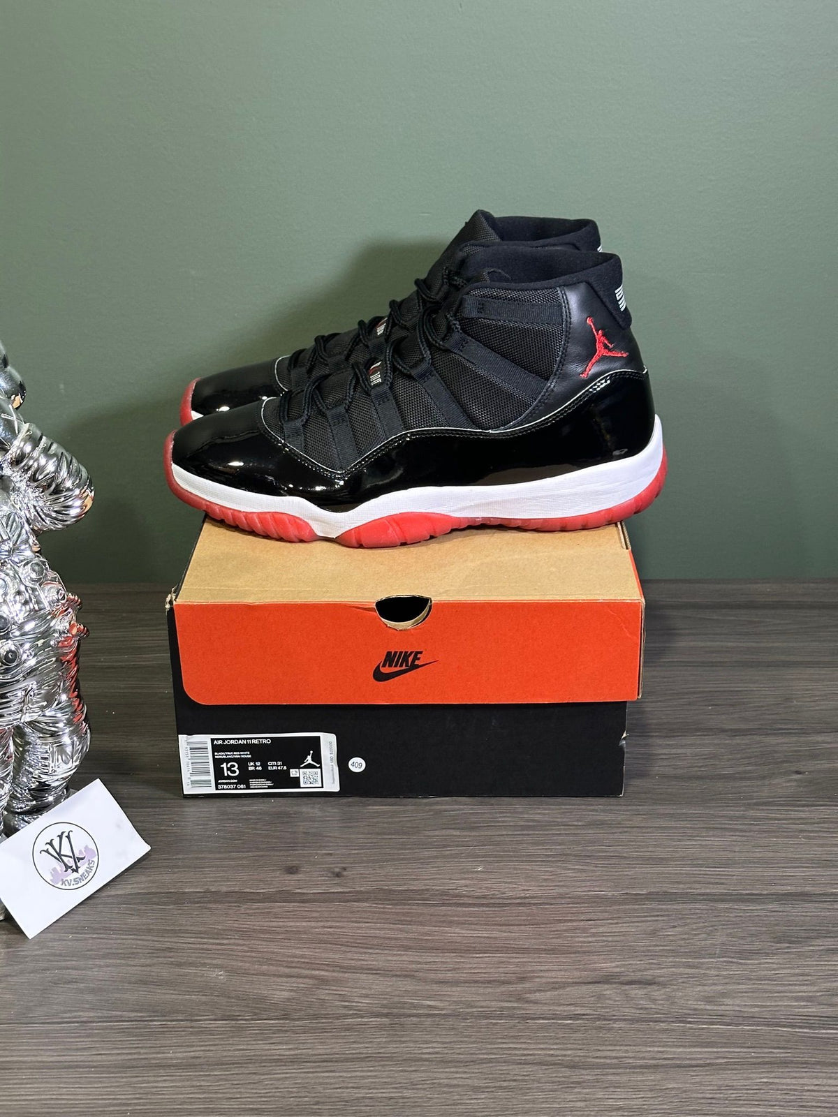 Jordan 11 Retro Playoffs Bred (2019)