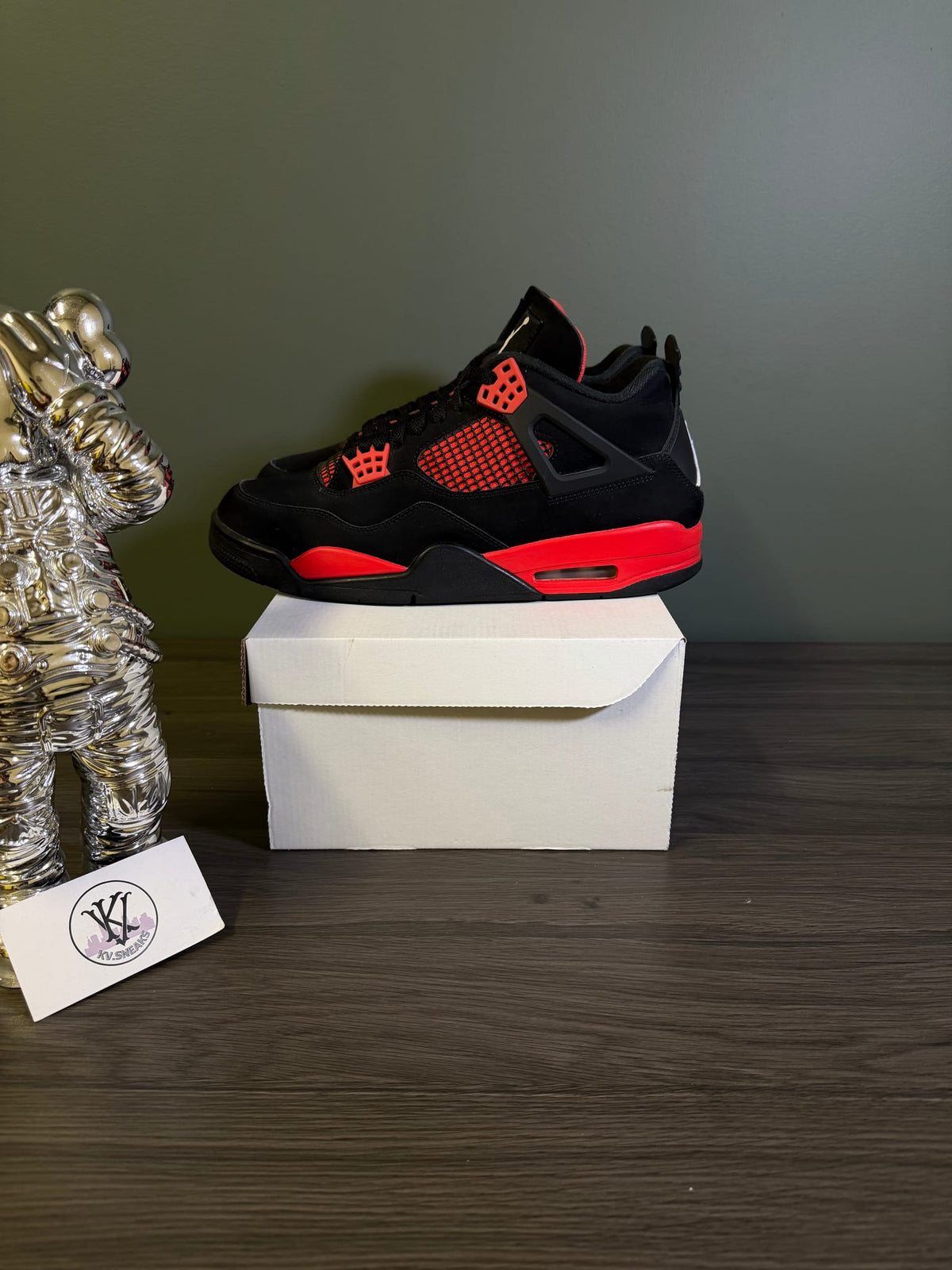 Jordan 4 Retro Red Thunder
