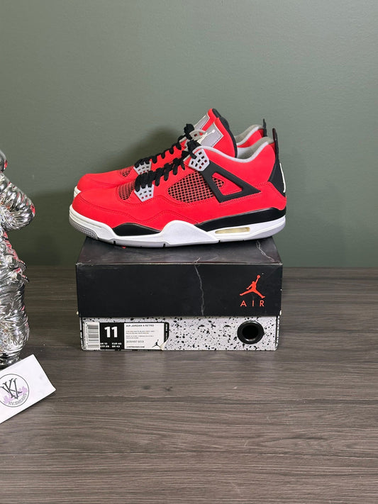 Jordan 4 Retro Toro Bravo (2013)