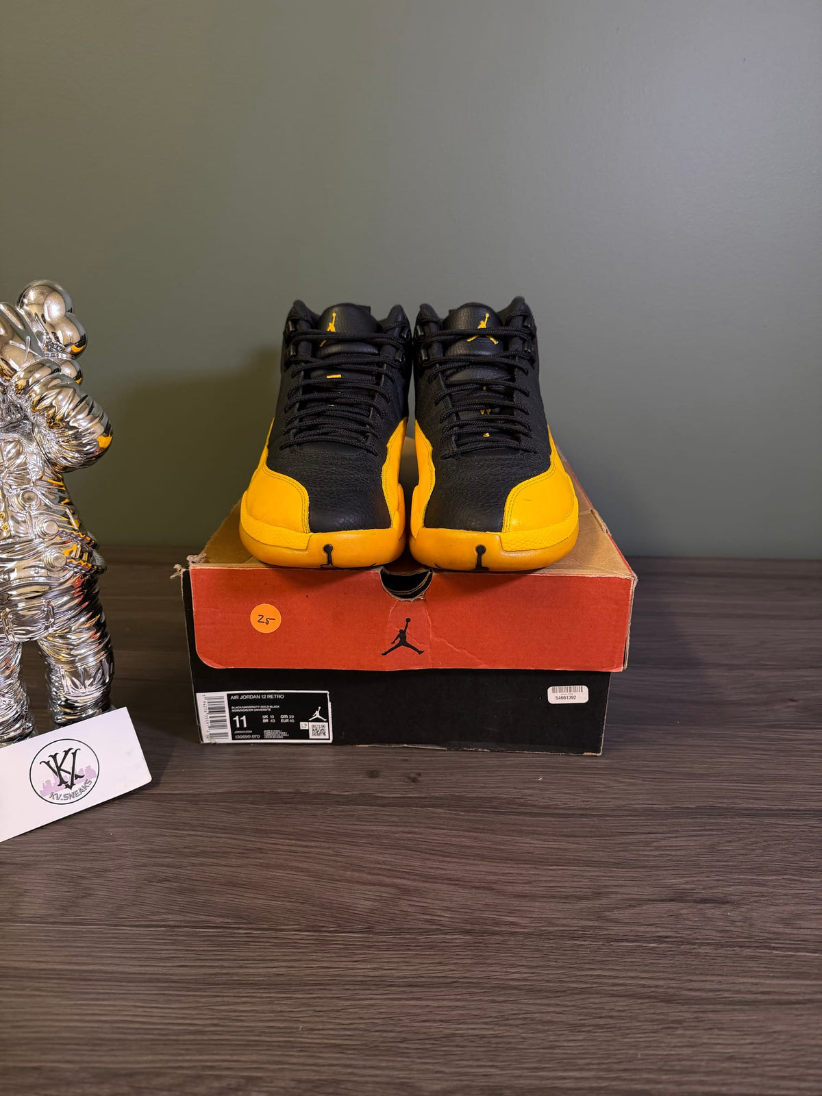 Jordan 12 Retro Black University Gold