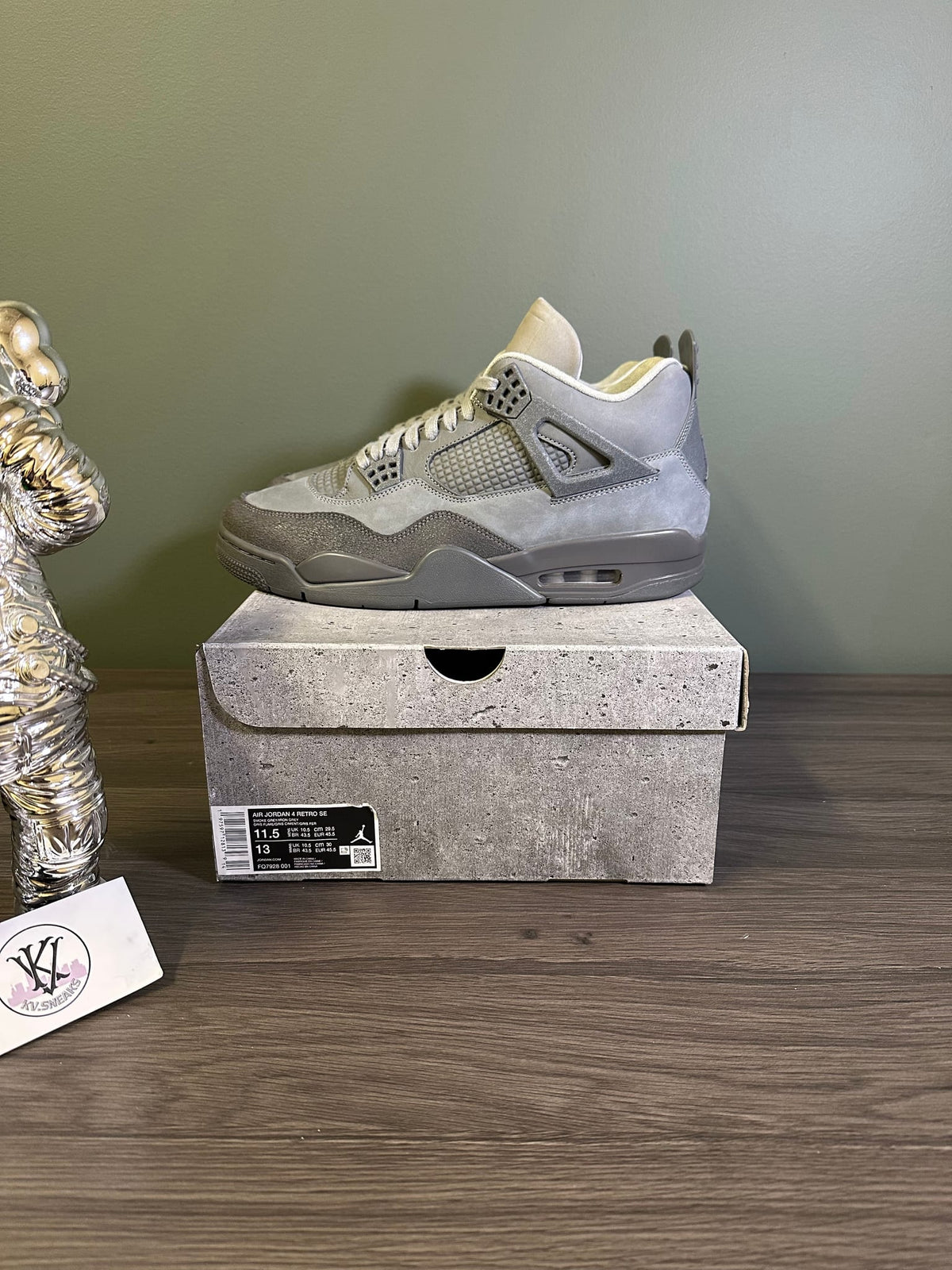 Jordan 4 Retro SE Paris Olympics Wet Cement