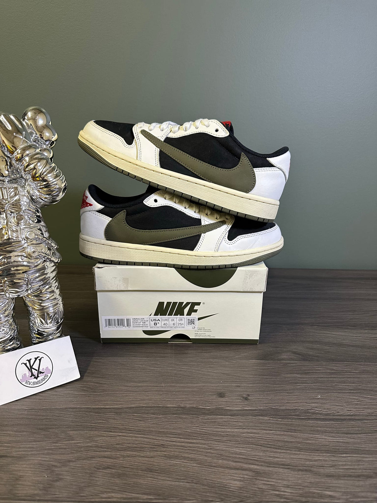 Jordan 1 Retro Low OG SP Travis Scott Olive (Women's)