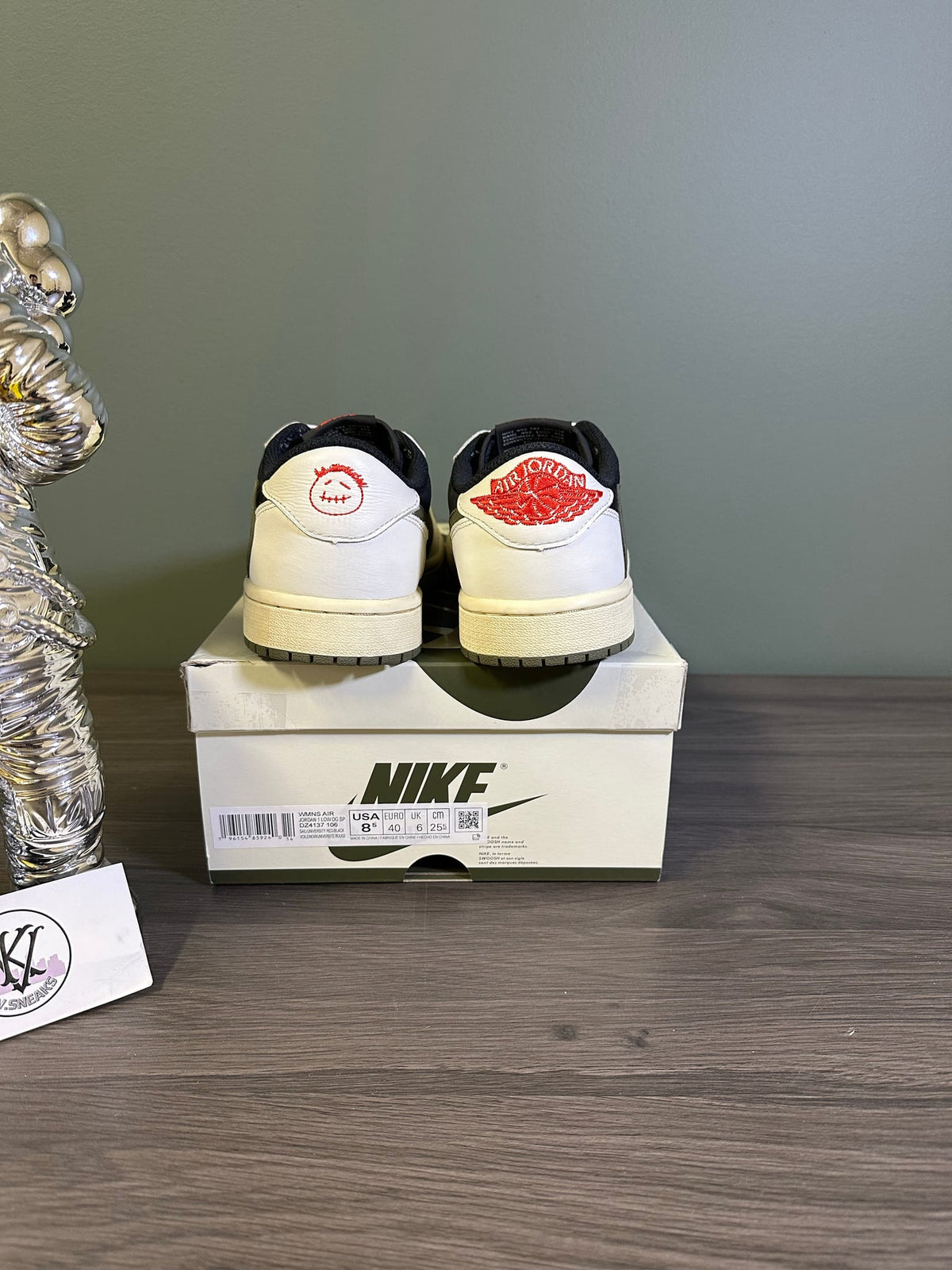 Jordan 1 Retro Low OG SP Travis Scott Olive (Women's)