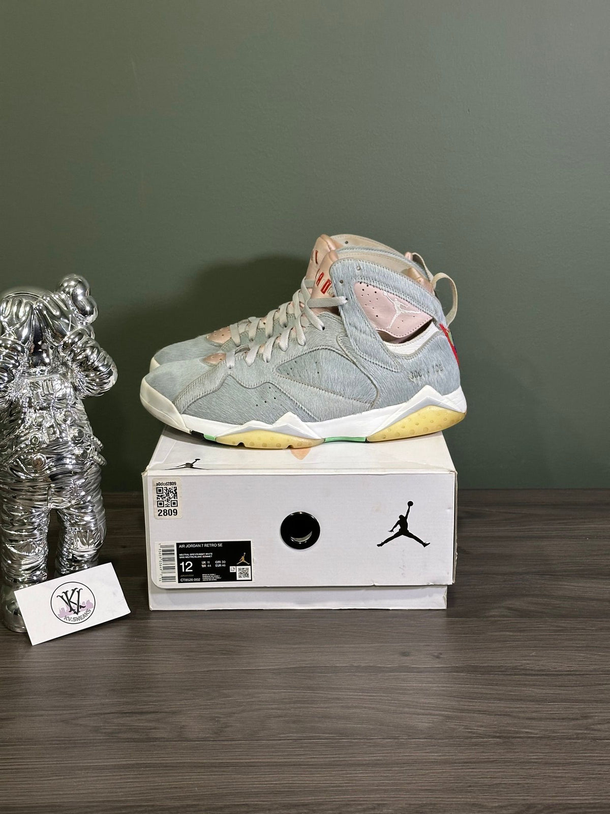 Jordan 7 Retro Neutral Grey