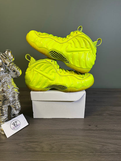 Nike Air Foamposite Pro Volt (2021)