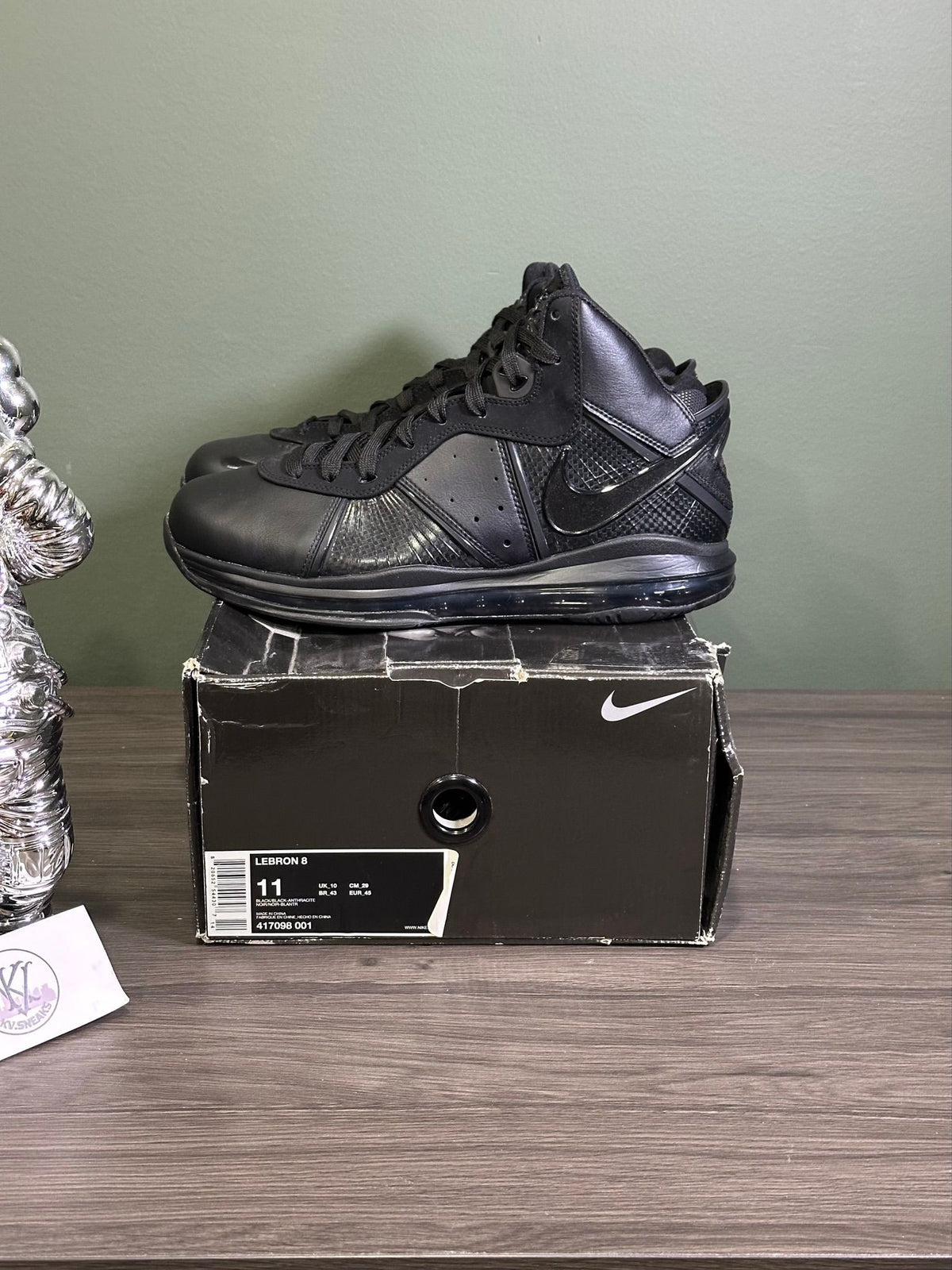 Nike LeBron 8 Blackout