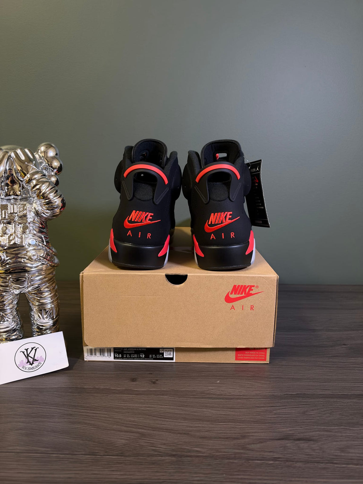 Jordan 6 Retro Infrared Salesman