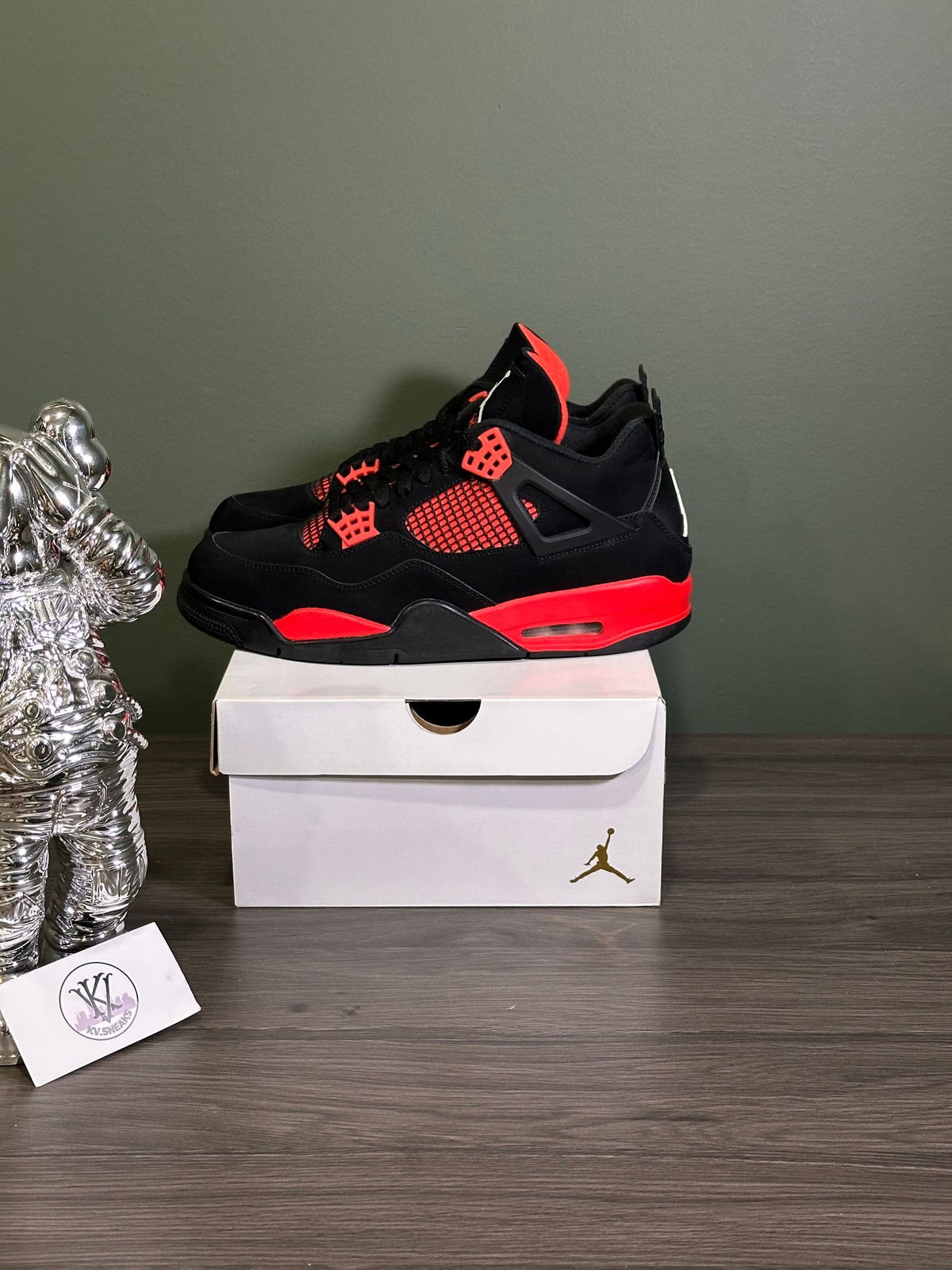 Jordan 4 Retro Red Thunder