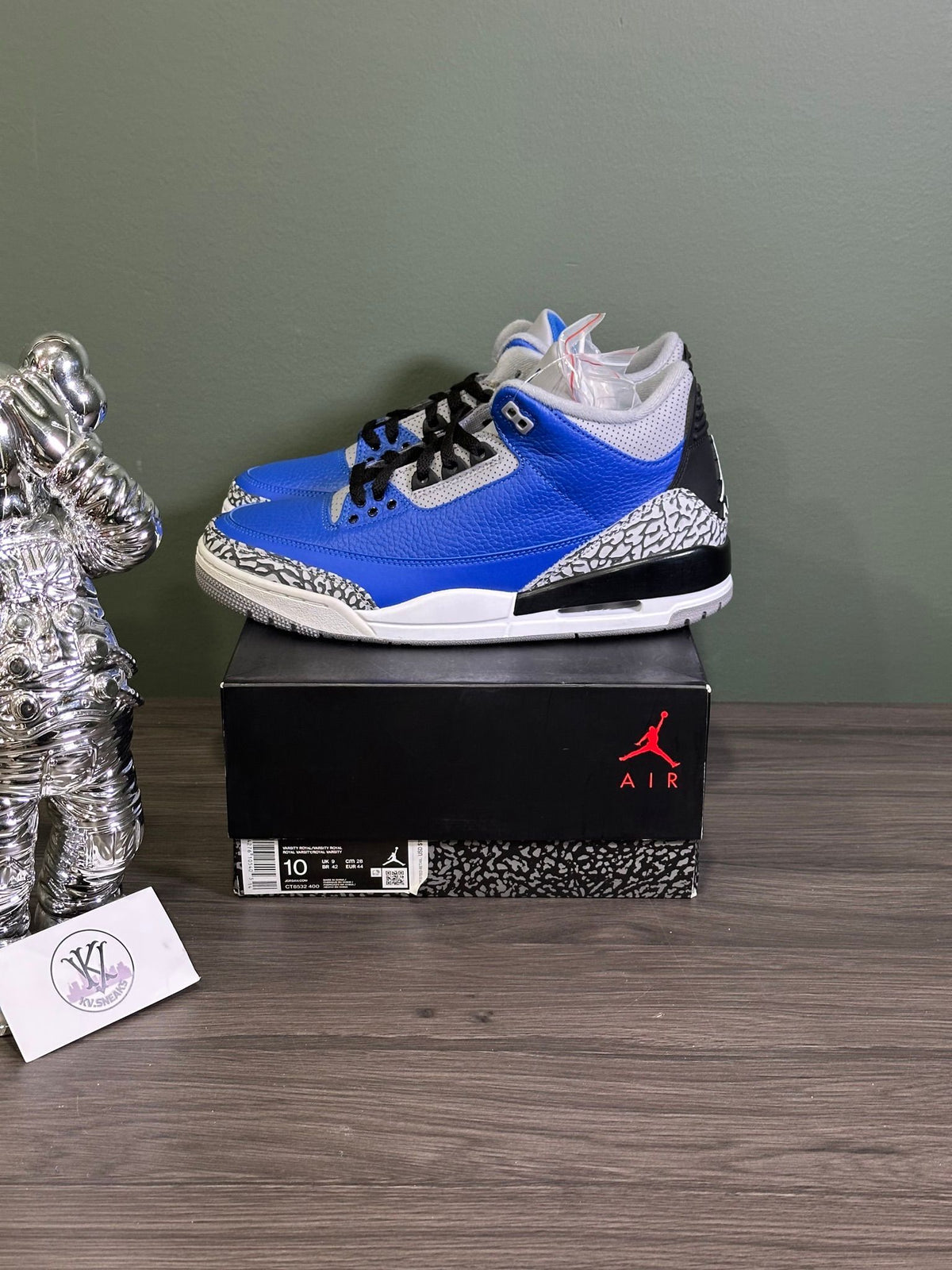 Jordan 3 Retro Varsity Royal Cement