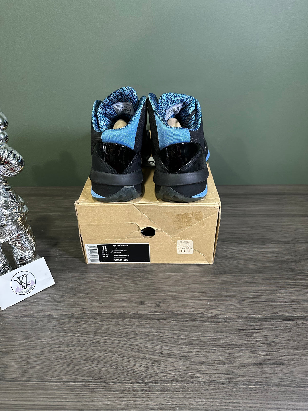 Jordan 2010 Black Uni Blue