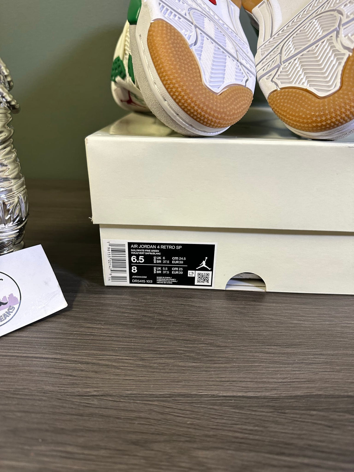 Jordan 4 Retro SB Pine Green